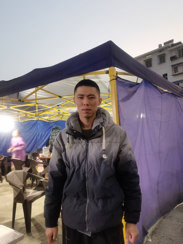 谁谁谁的第一张照片--绵阳交友中心